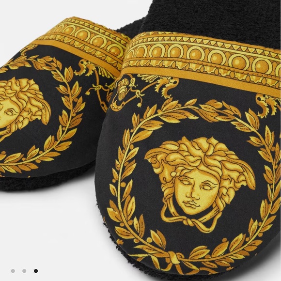 I ❤️ Baroque Slippers - Picture 4 of 7